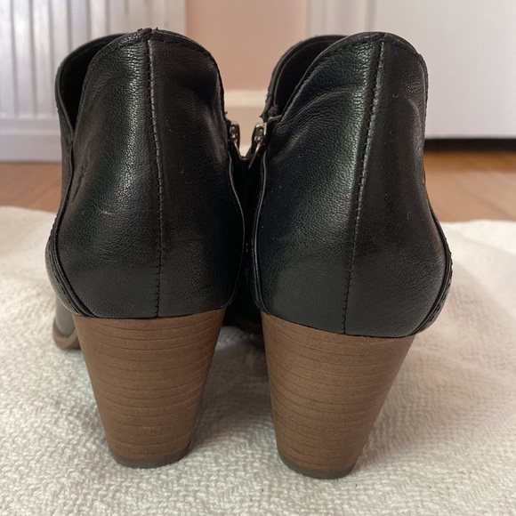 LAST CALL! Like new Frye booties. Black. 6.5. 2.5” heel. Leather upper. - Picture 4 of 8